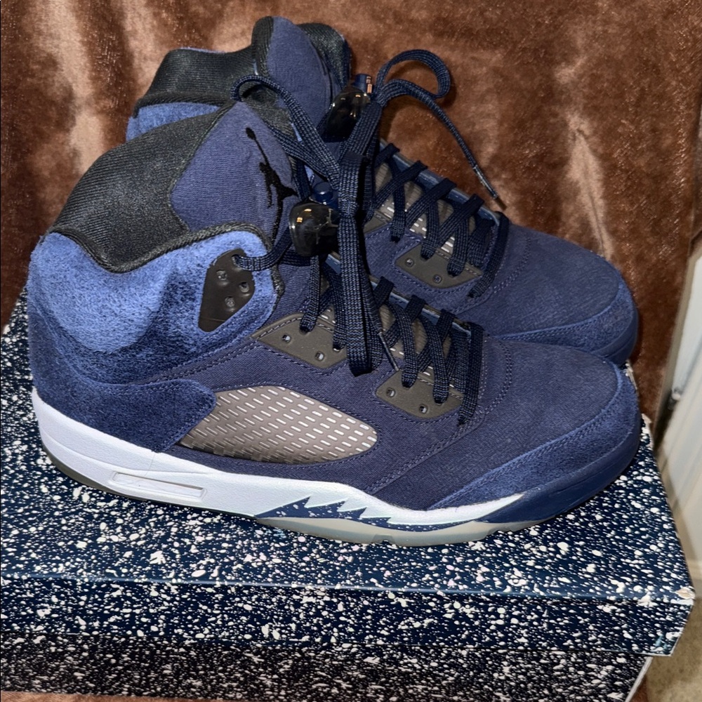 Jordan Navy Blue and White Suede High-Top Sneakers - Picture 3 of 9